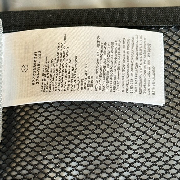 PREOWNED NIKE LUNCH BOX RECTANGLE BLACK ZIP CLOSURE RAINBOW SWOOSH - Picture 3 of 8